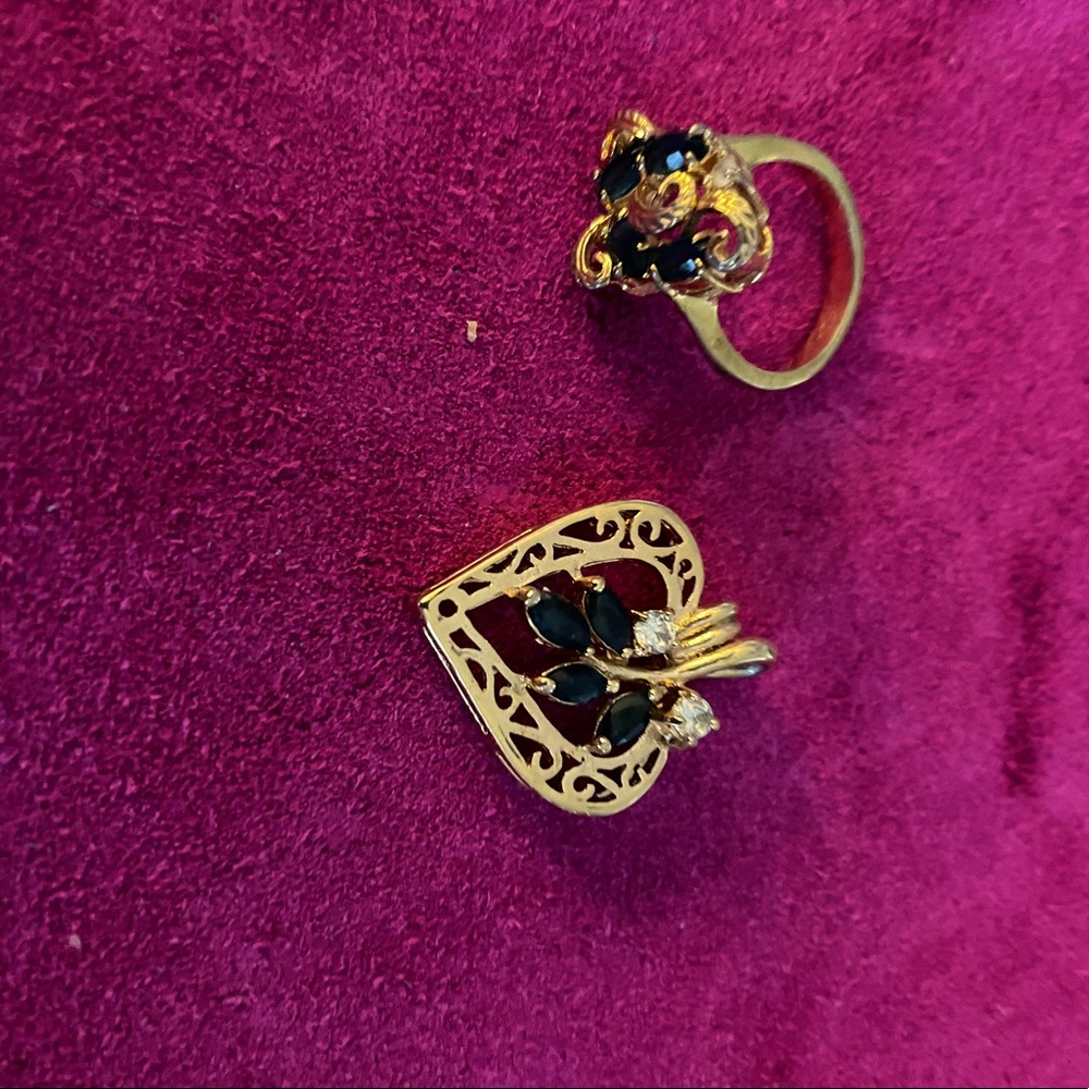 Sapphire,diamond in goldtone ring and pendant setting